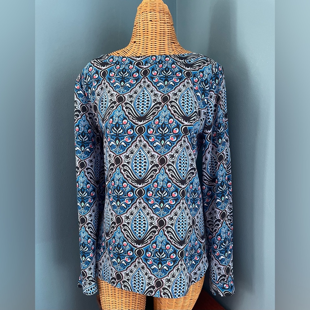 LOFT Tunic. Size M. Blue, black & pink. Polyester. Machine wash.